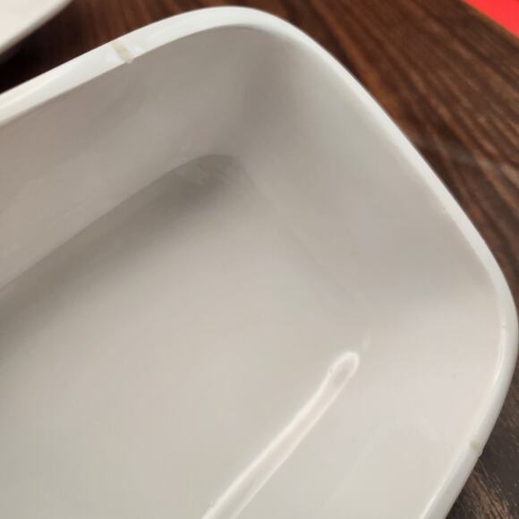 Williams-Sonoma White Porcelain Butter Dish w/ Rose Bud Lid Made in Italy (1) - Picture 7 of 7